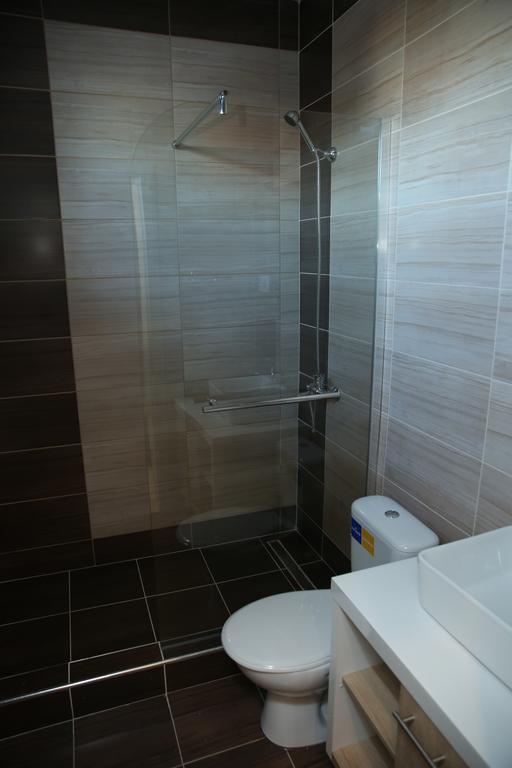 Gold Crown Apartments Ягодина Екстериор снимка