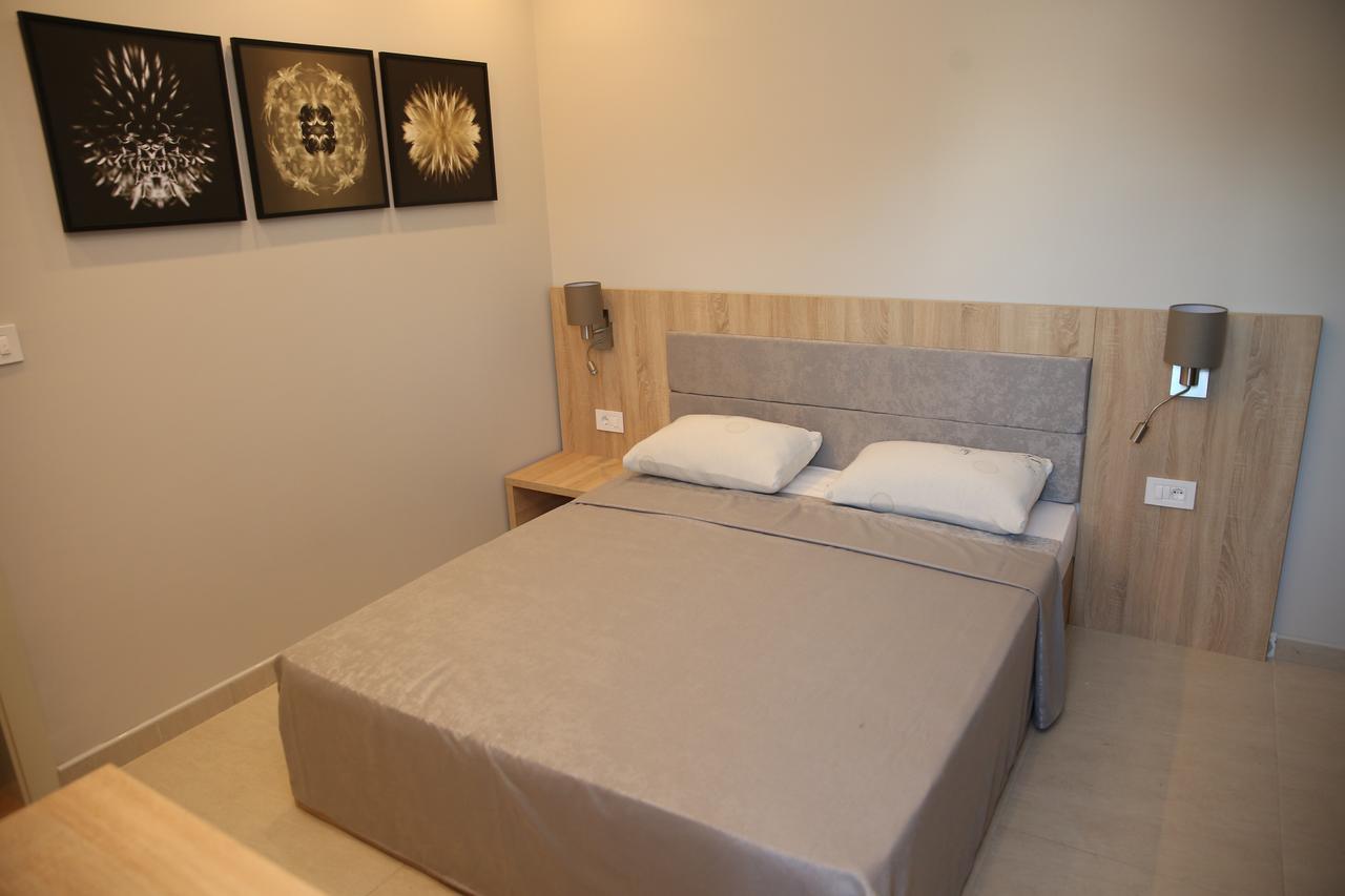Gold Crown Apartments Ягодина Стая снимка